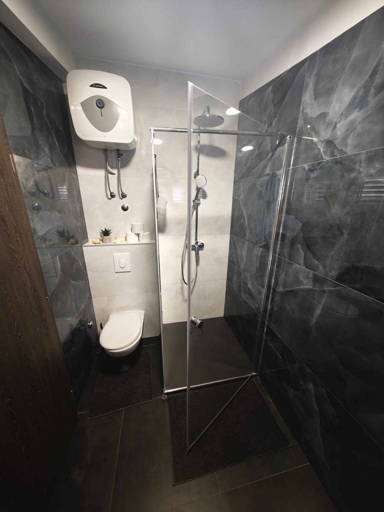 Apartman Lux マカルスカ エクステリア 写真